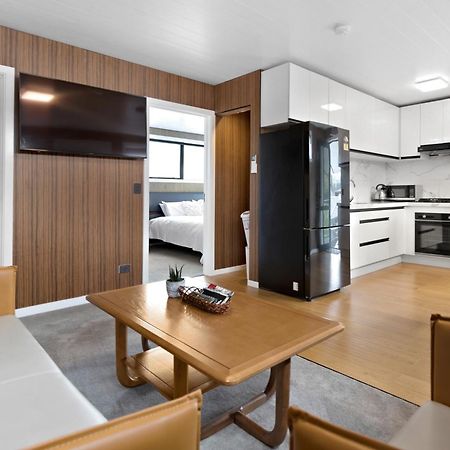 The Headley Loft Apartment Куийнстаун Екстериор снимка